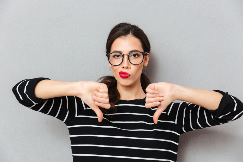 Thumbs-down to résumé red flags and no-no's